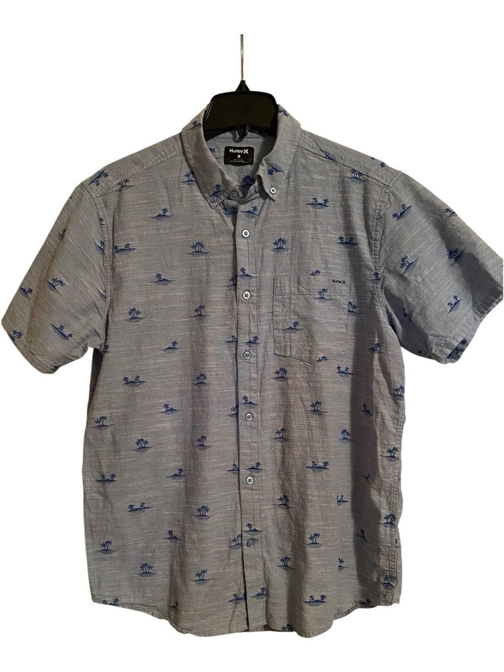 Hurley Blue Short-Sleeve Button-Down Shirt with Navy Island Print Size M